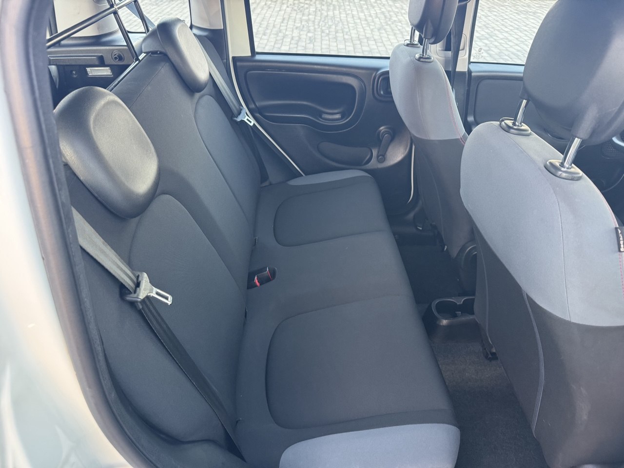 FIAD PANDA HYBRID 4 POSTI