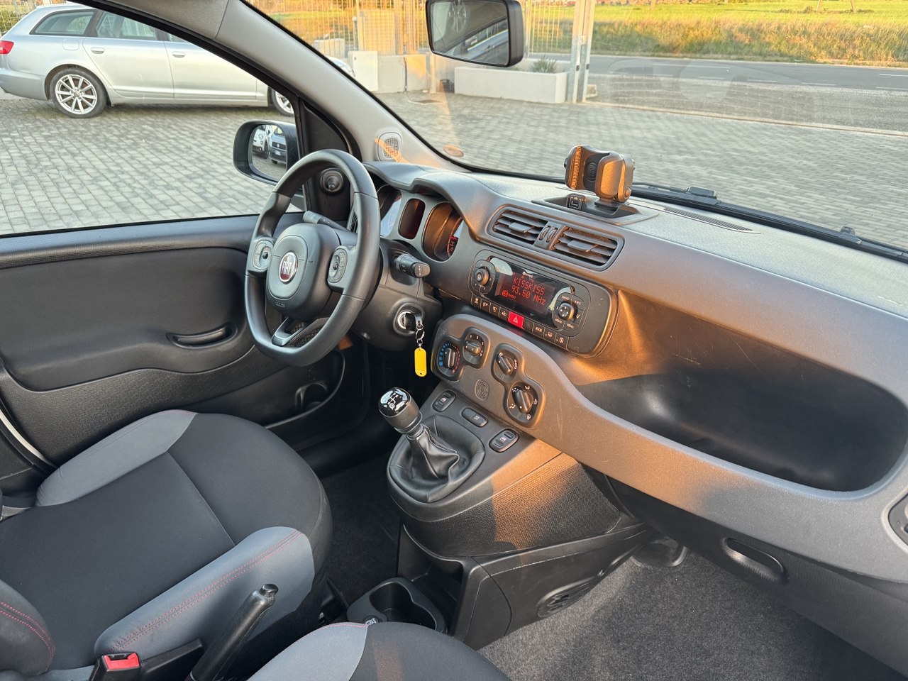 FIAD PANDA HYBRID 4 POSTI