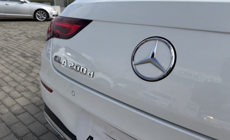 MERCEDES-BENZ CLA 200d PREMIUM AMG