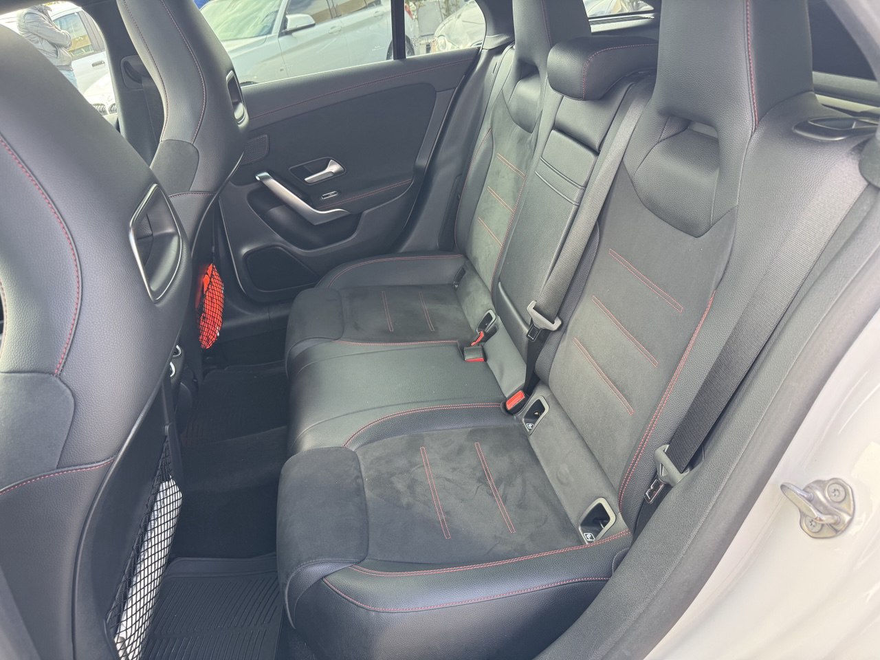 MERCEDES-BENZ CLA 200d PREMIUM AMG