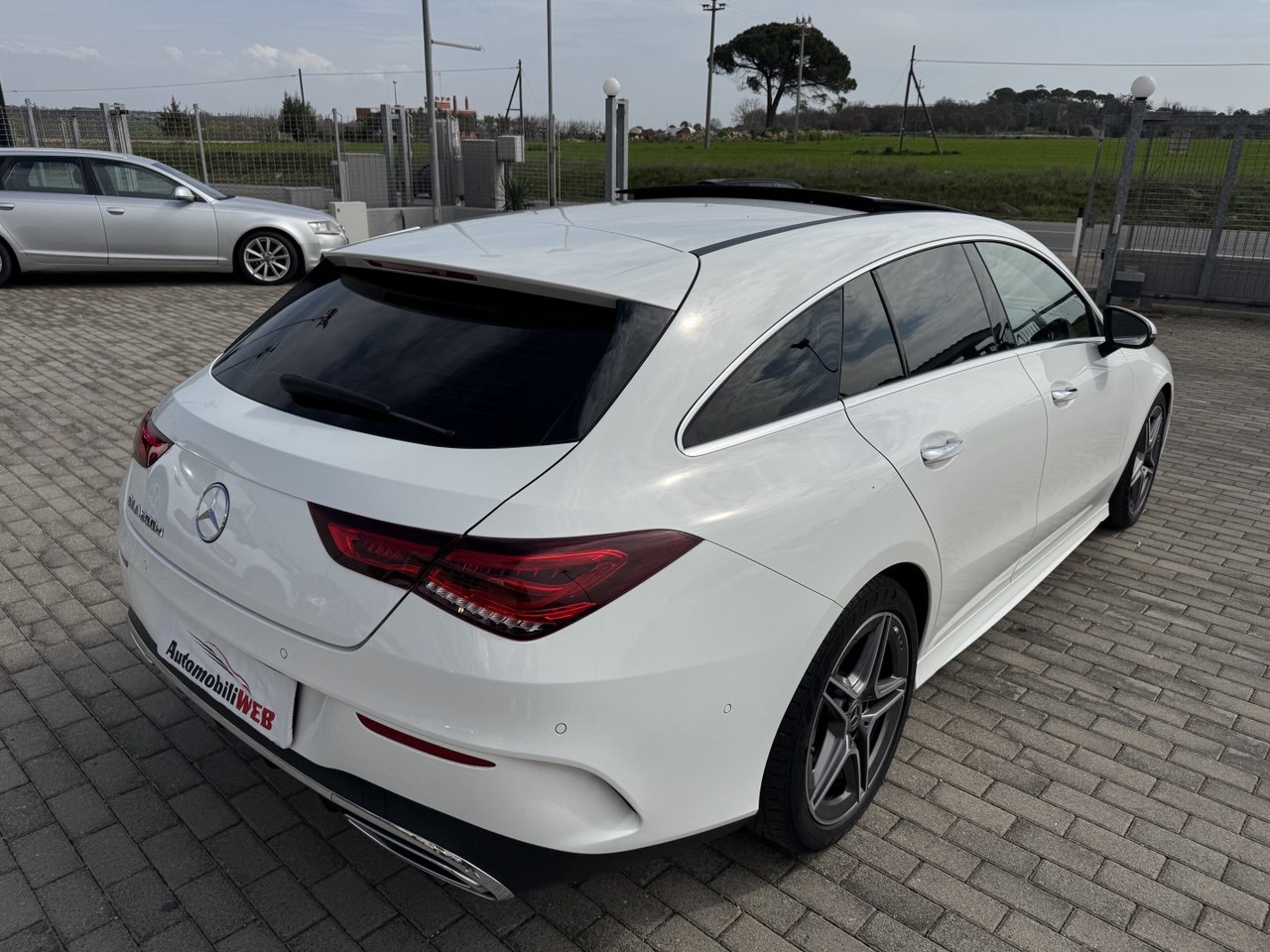 MERCEDES-BENZ CLA 200d PREMIUM AMG