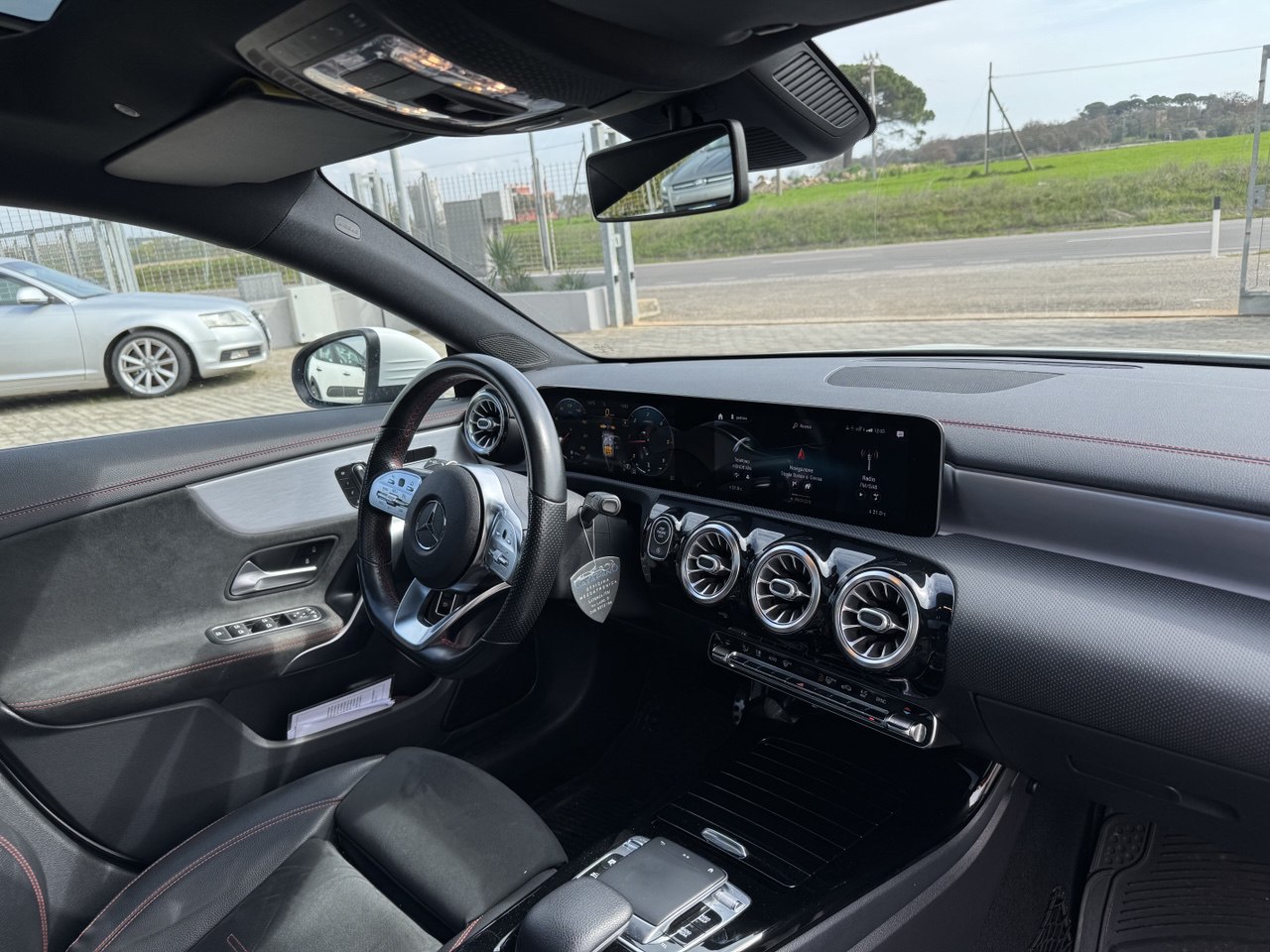 MERCEDES-BENZ CLA 200d PREMIUM AMG