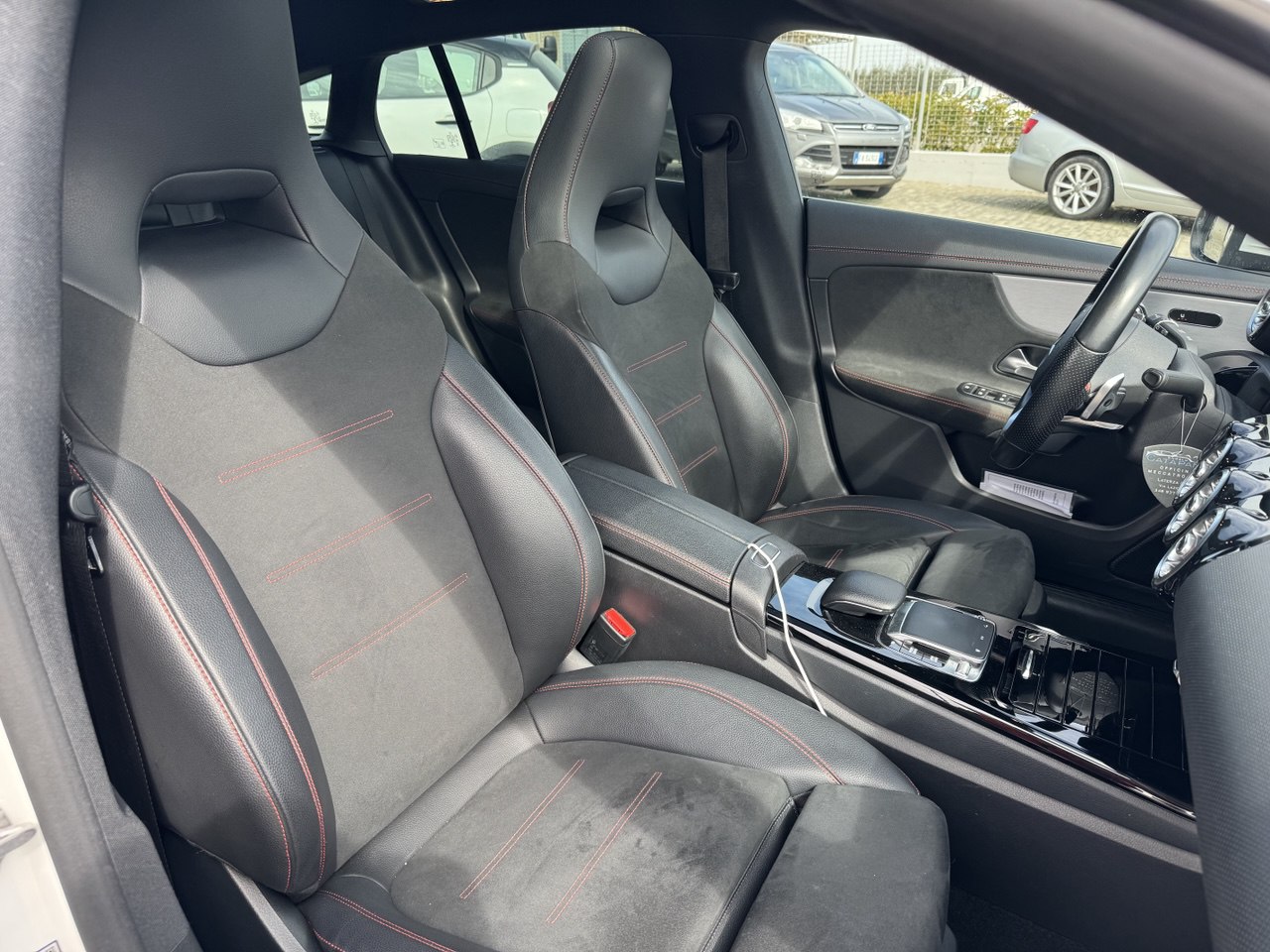 MERCEDES-BENZ CLA 200d PREMIUM AMG