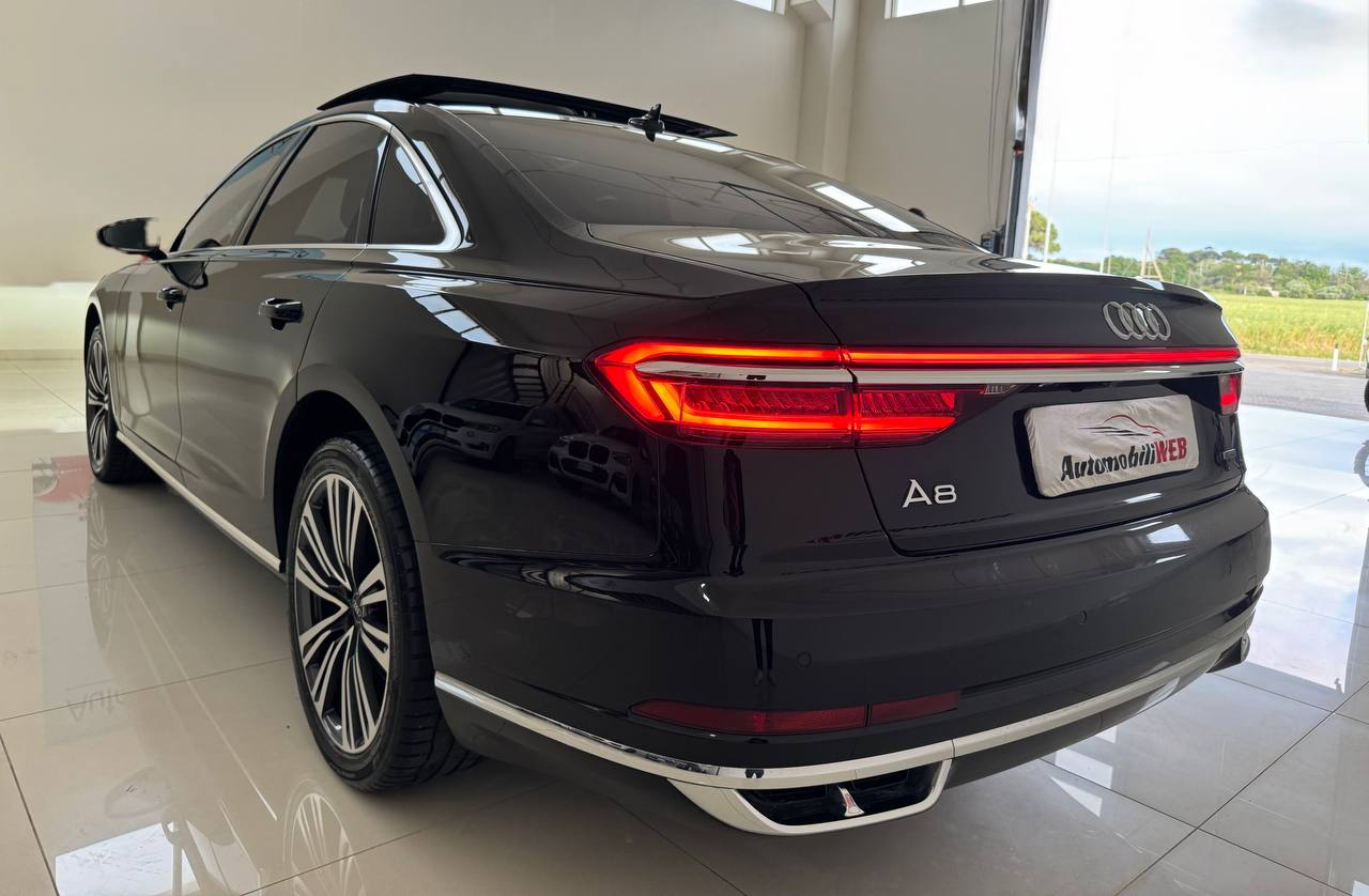 AUDI A8 50 TDI QUATTRO ELETTRICA/DIESEL