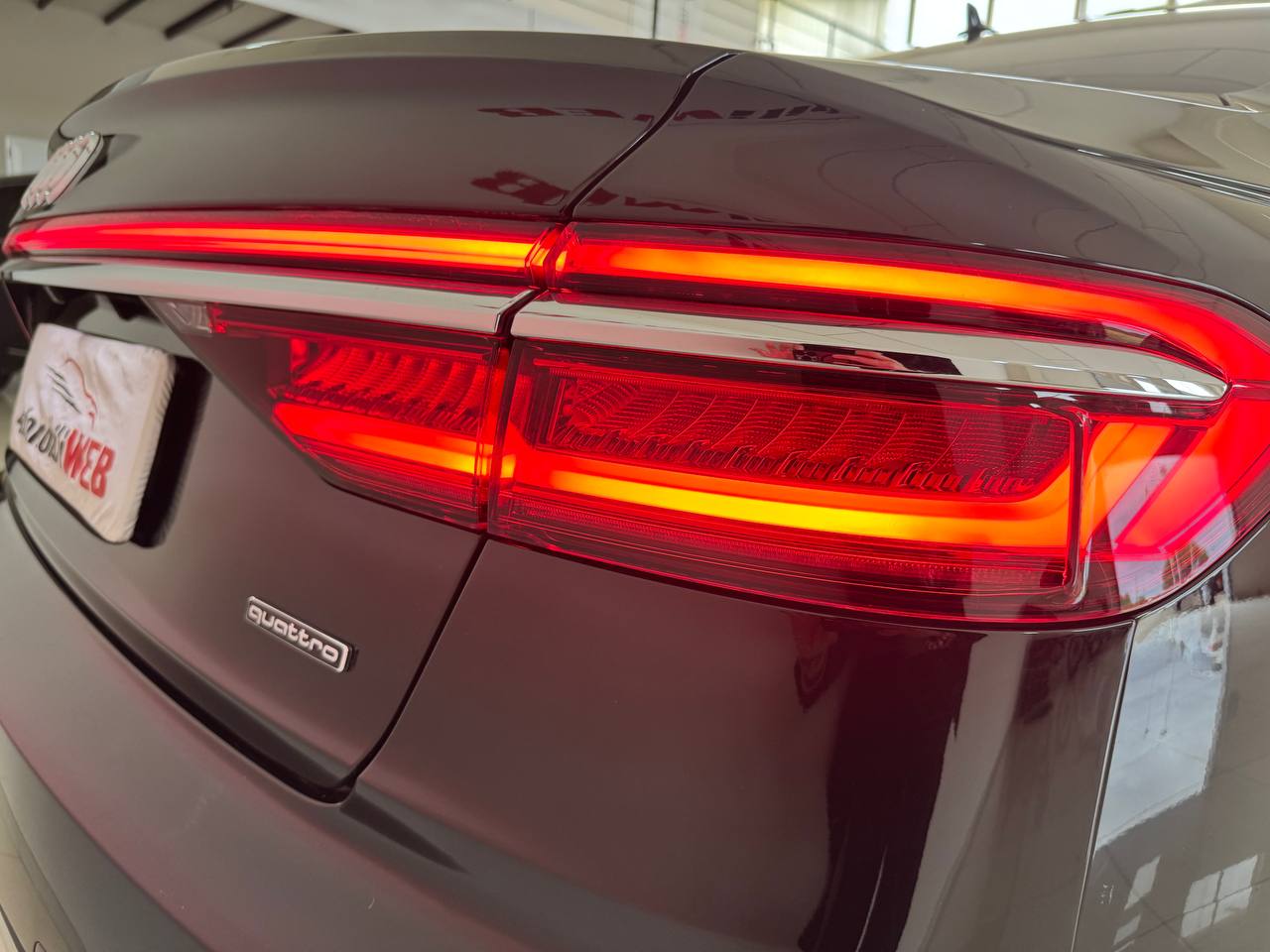 AUDI A8 50 TDI QUATTRO ELETTRICA/DIESEL