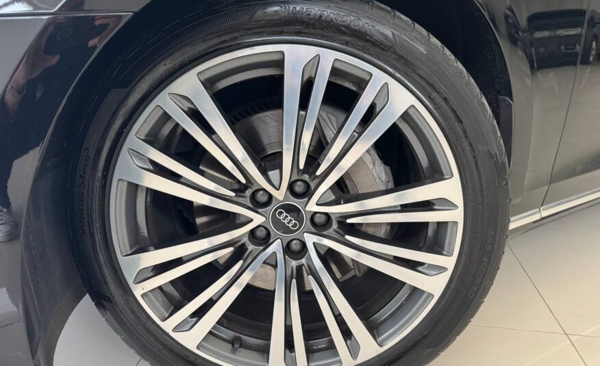 AUDI A8 50 TDI QUATTRO ELETTRICA/DIESEL