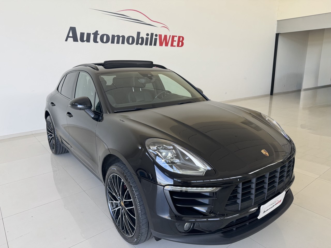 PORSCHE MACAN S