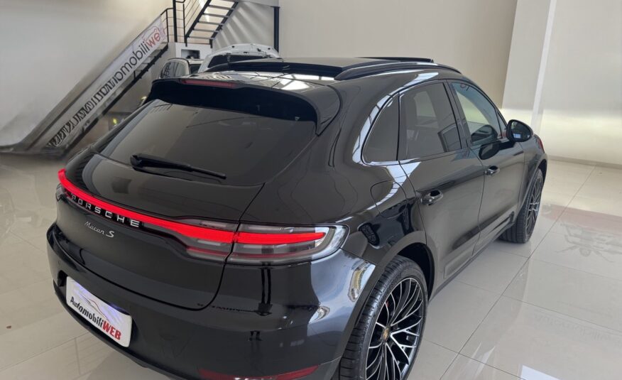PORSCHE MACAN S