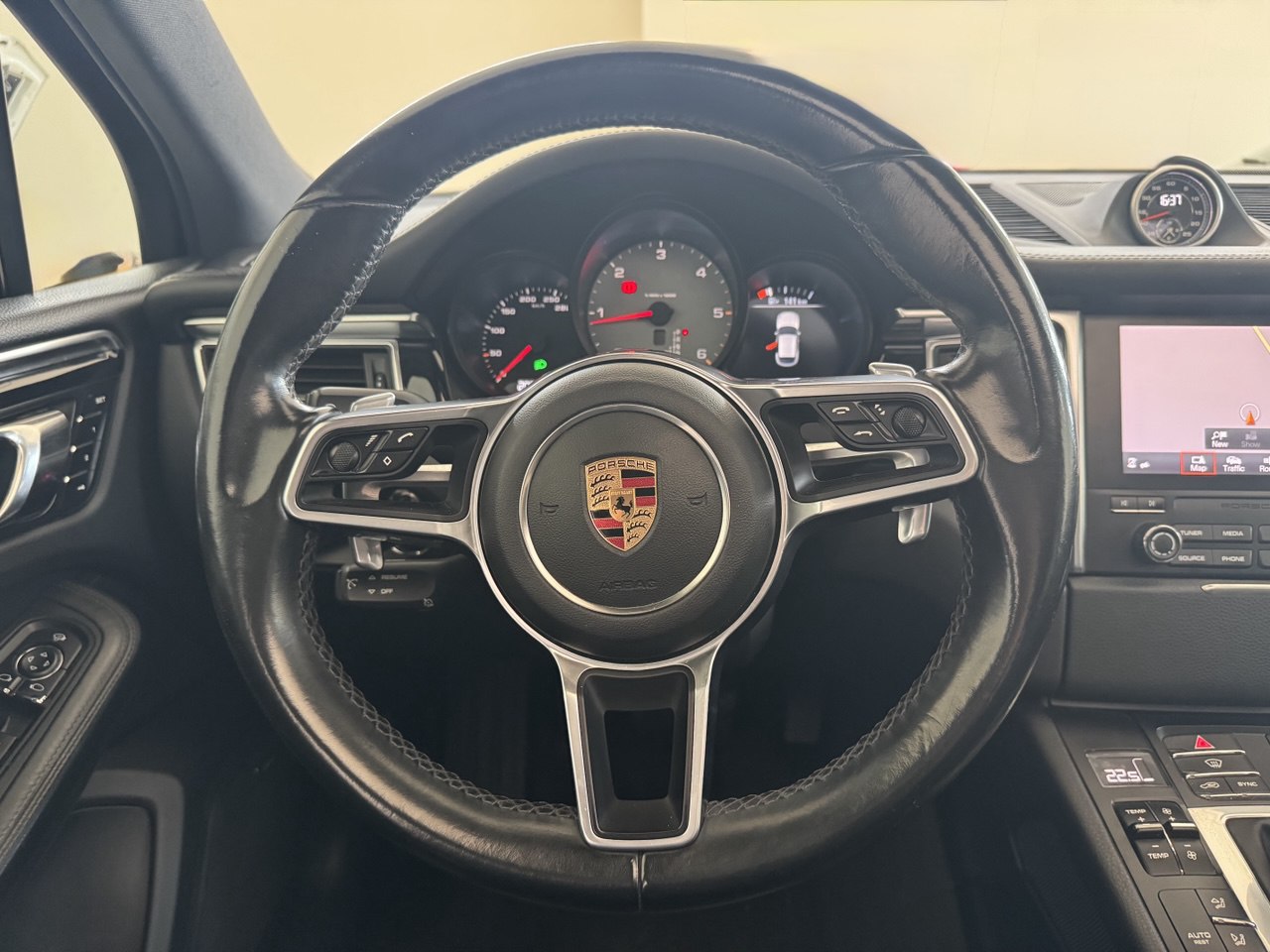 PORSCHE MACAN S