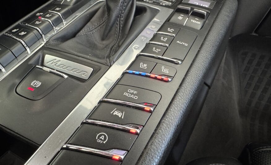 PORSCHE MACAN S