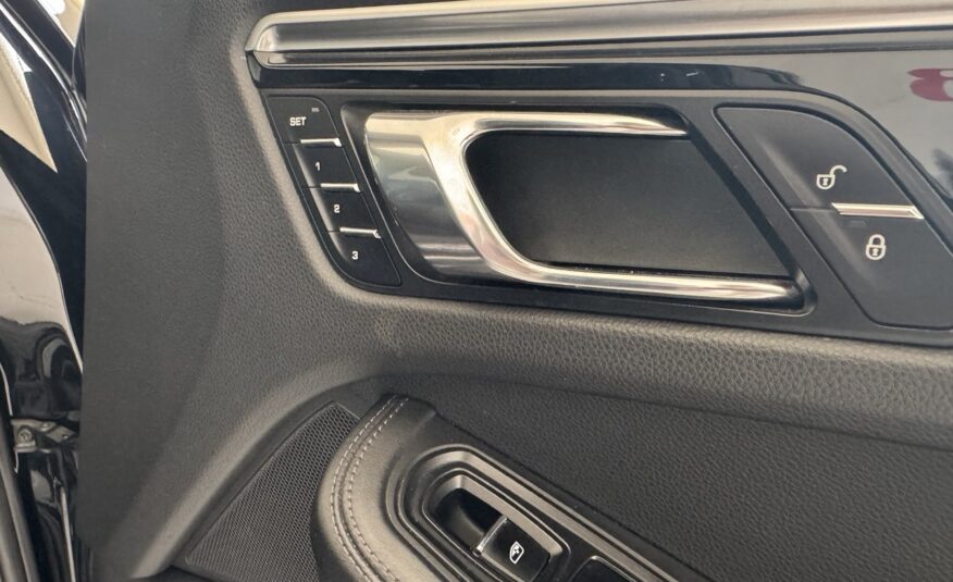 PORSCHE MACAN S
