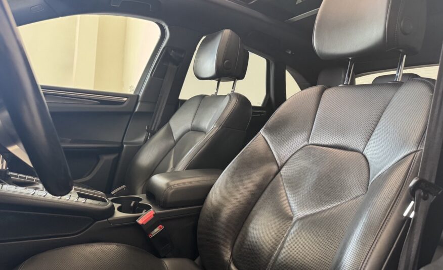 PORSCHE MACAN S