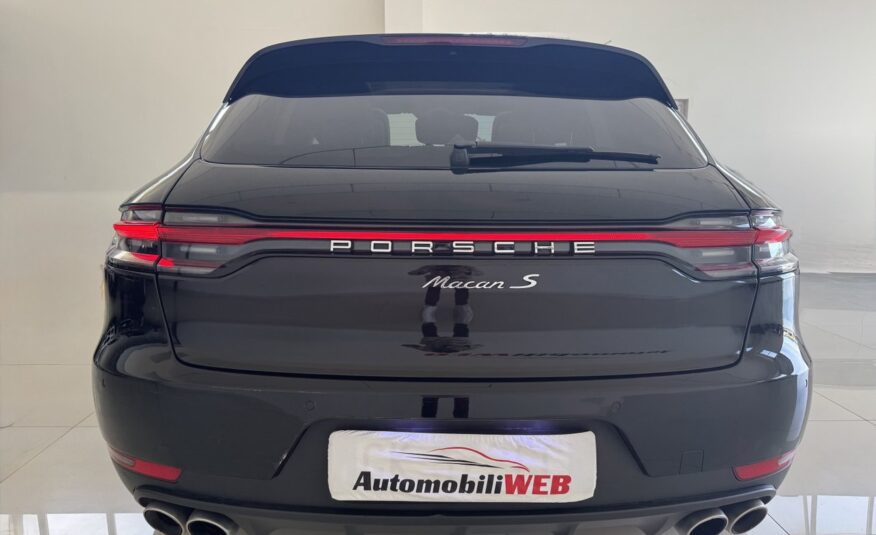 PORSCHE MACAN S
