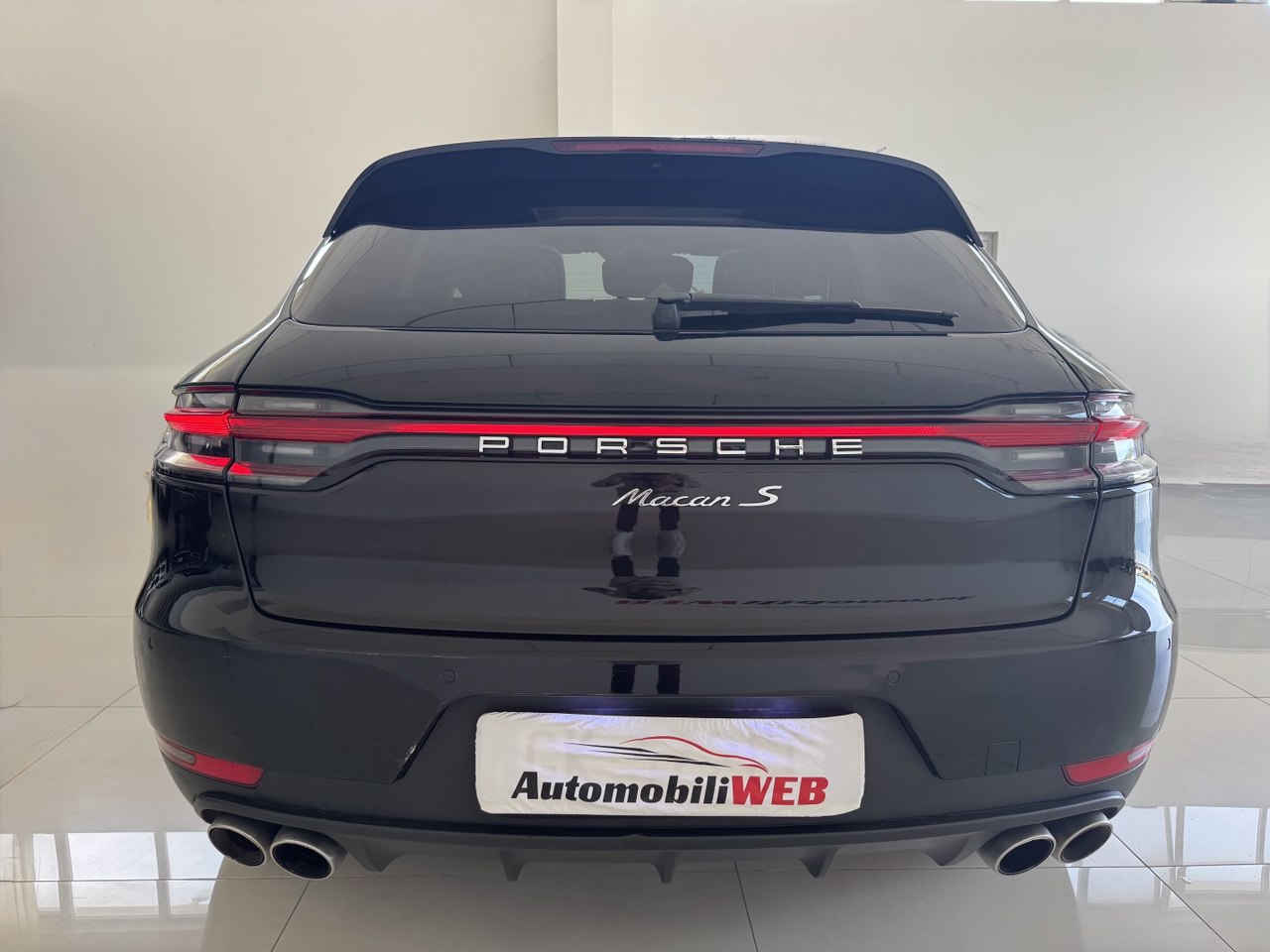 PORSCHE MACAN S