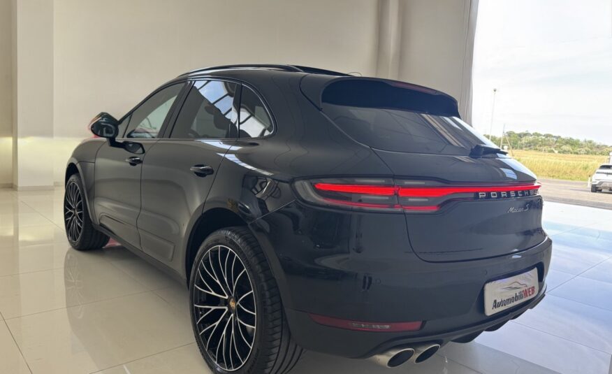 PORSCHE MACAN S