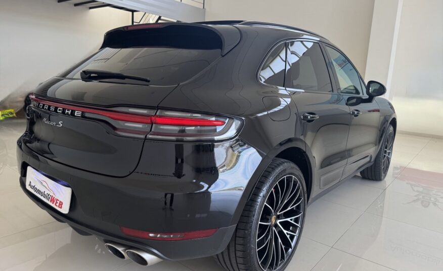 PORSCHE MACAN S