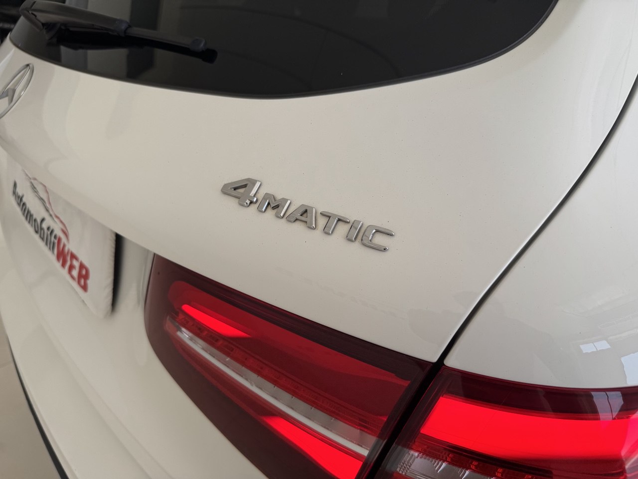 MERCEDES-GLC 220d 4MATIC