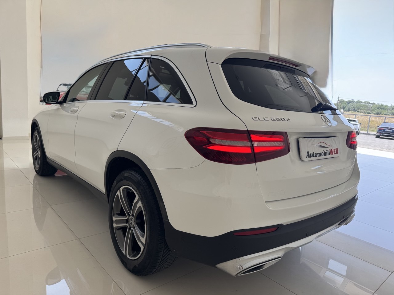 MERCEDES-GLC 220d 4MATIC