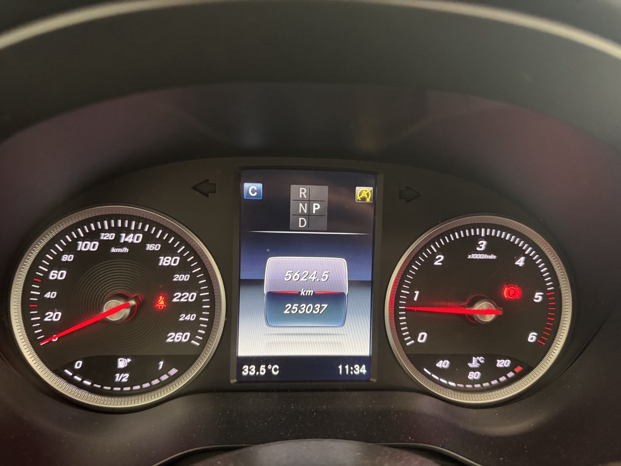 MERCEDES-GLC 220d 4MATIC