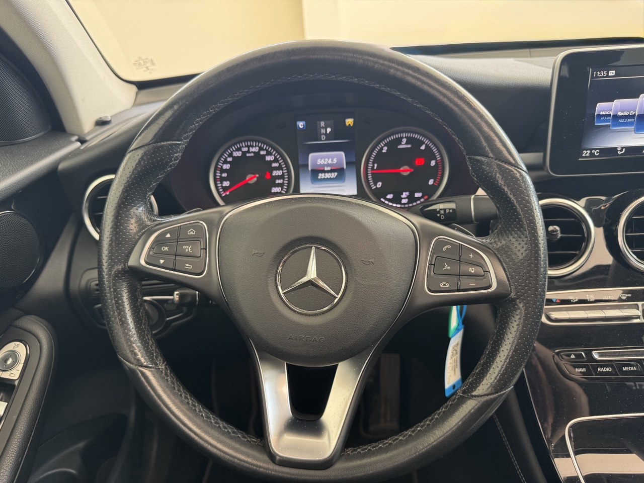 MERCEDES-GLC 220d 4MATIC