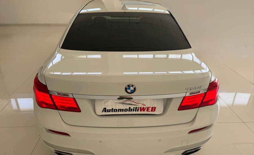 BMW 750i XDRIVE