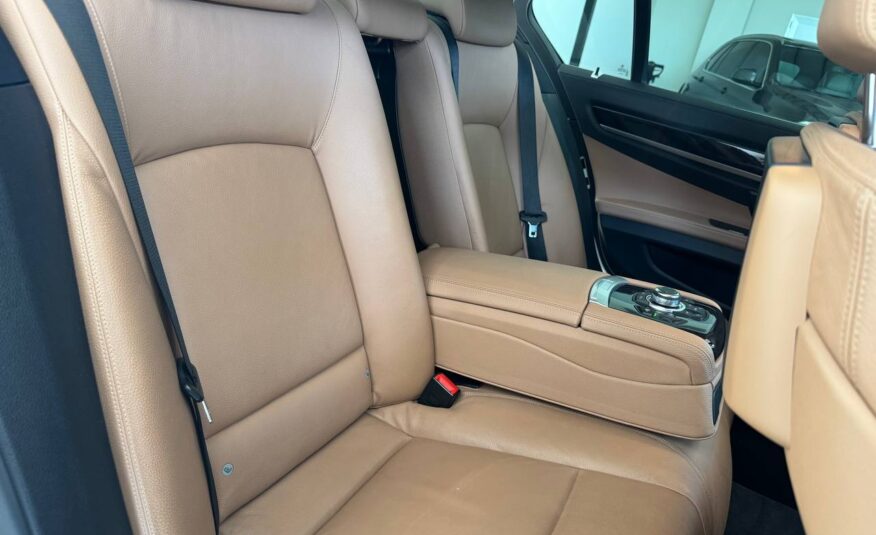 BMW 750i XDRIVE