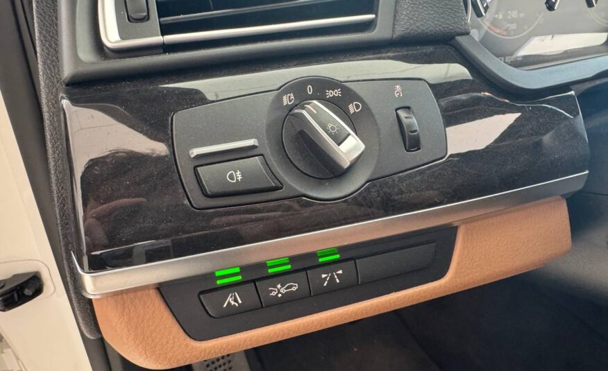 BMW 750i XDRIVE