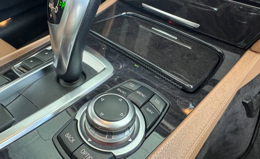 BMW 750i XDRIVE