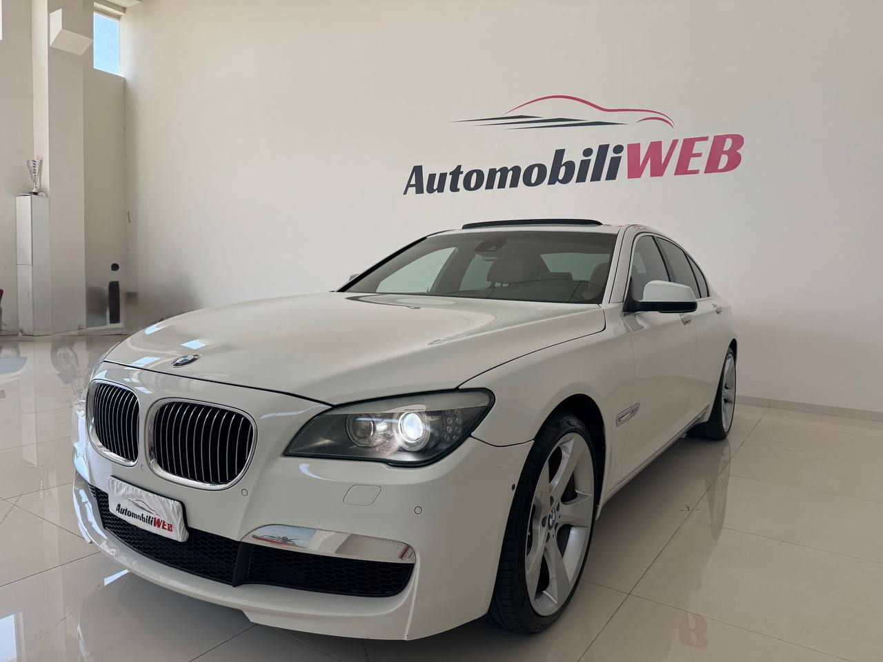 BMW 750i XDRIVE