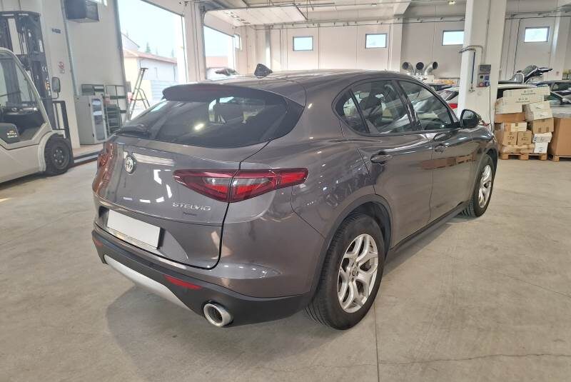 ALFA ROMEO STELVIO 2.2. 190 Q4