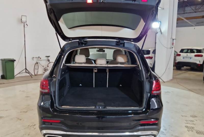 MERCEDES-BENZ GLC 200 PREMIUM 4MATIC