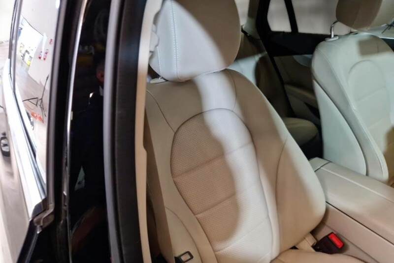 MERCEDES-BENZ GLC 200 PREMIUM 4MATIC