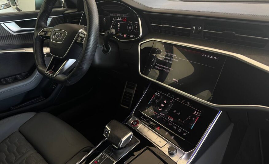 AUDI RS6 AVANT