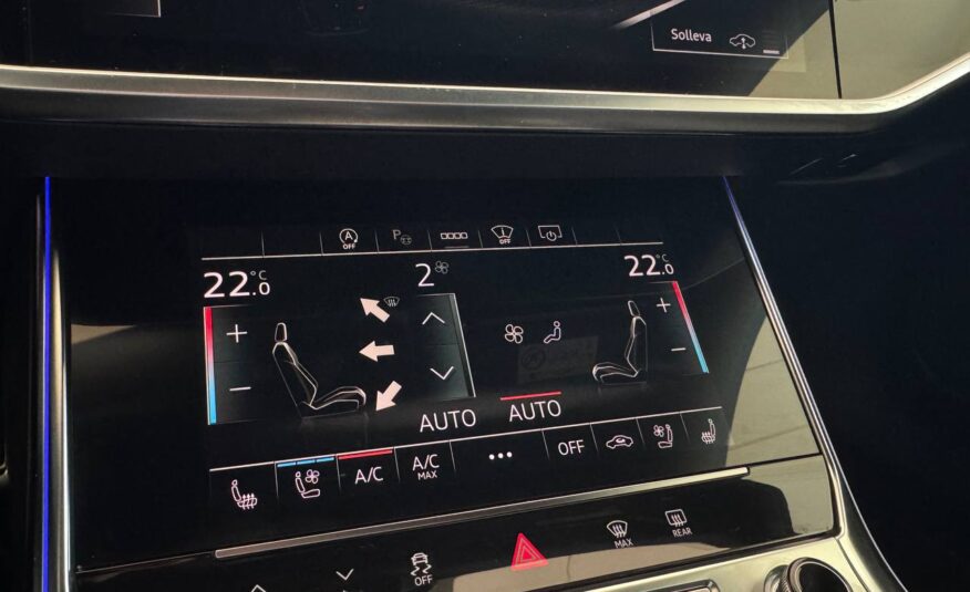 AUDI RS6 AVANT