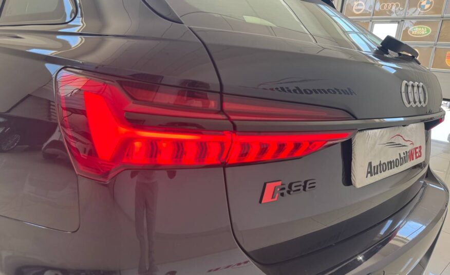 AUDI RS6 AVANT