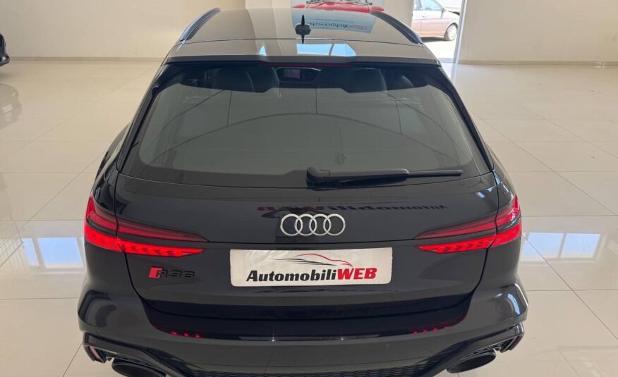 AUDI RS6 AVANT