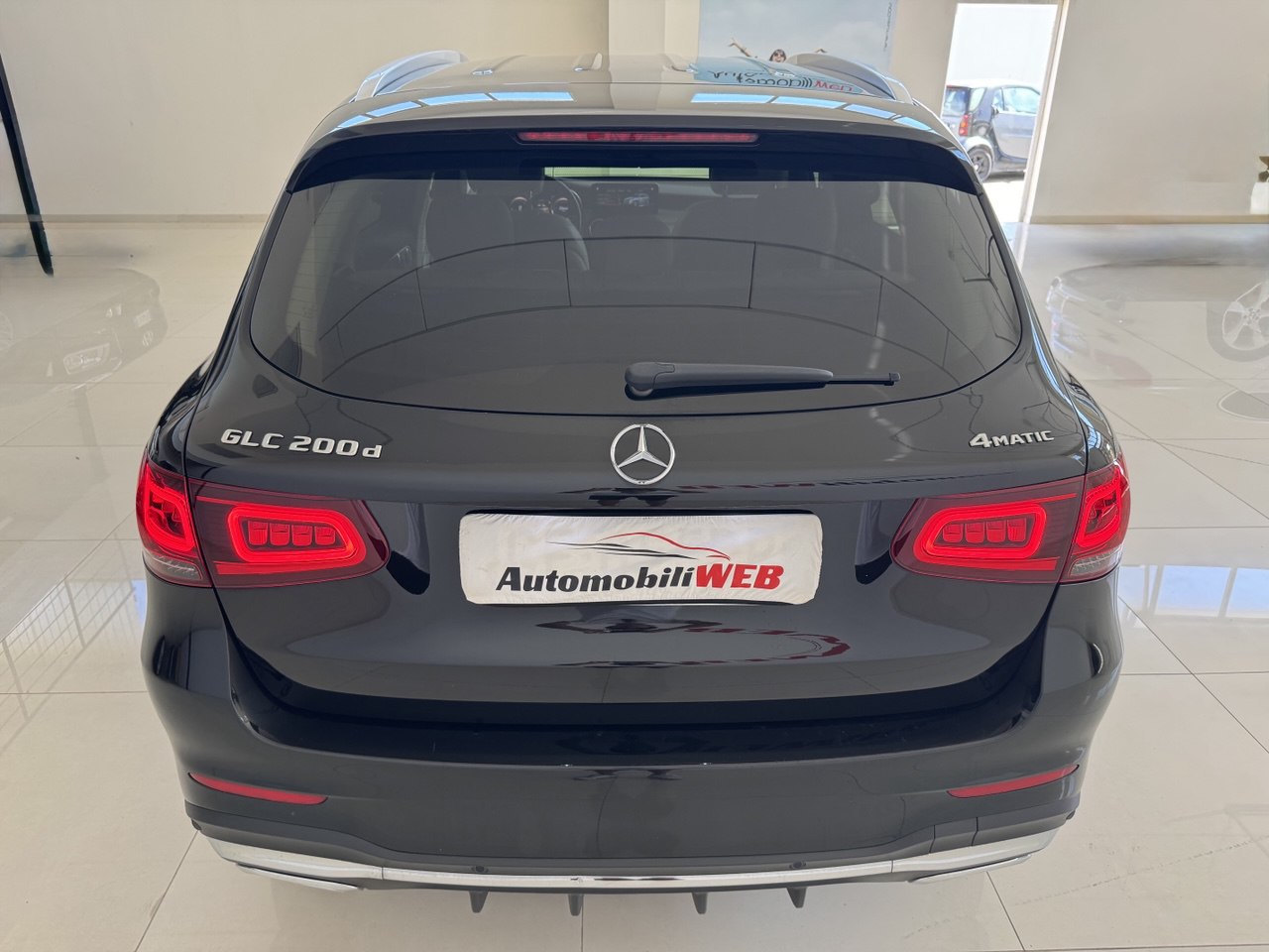 MERCEDES-BENZ GLC 200 PREMIUM 4MATIC