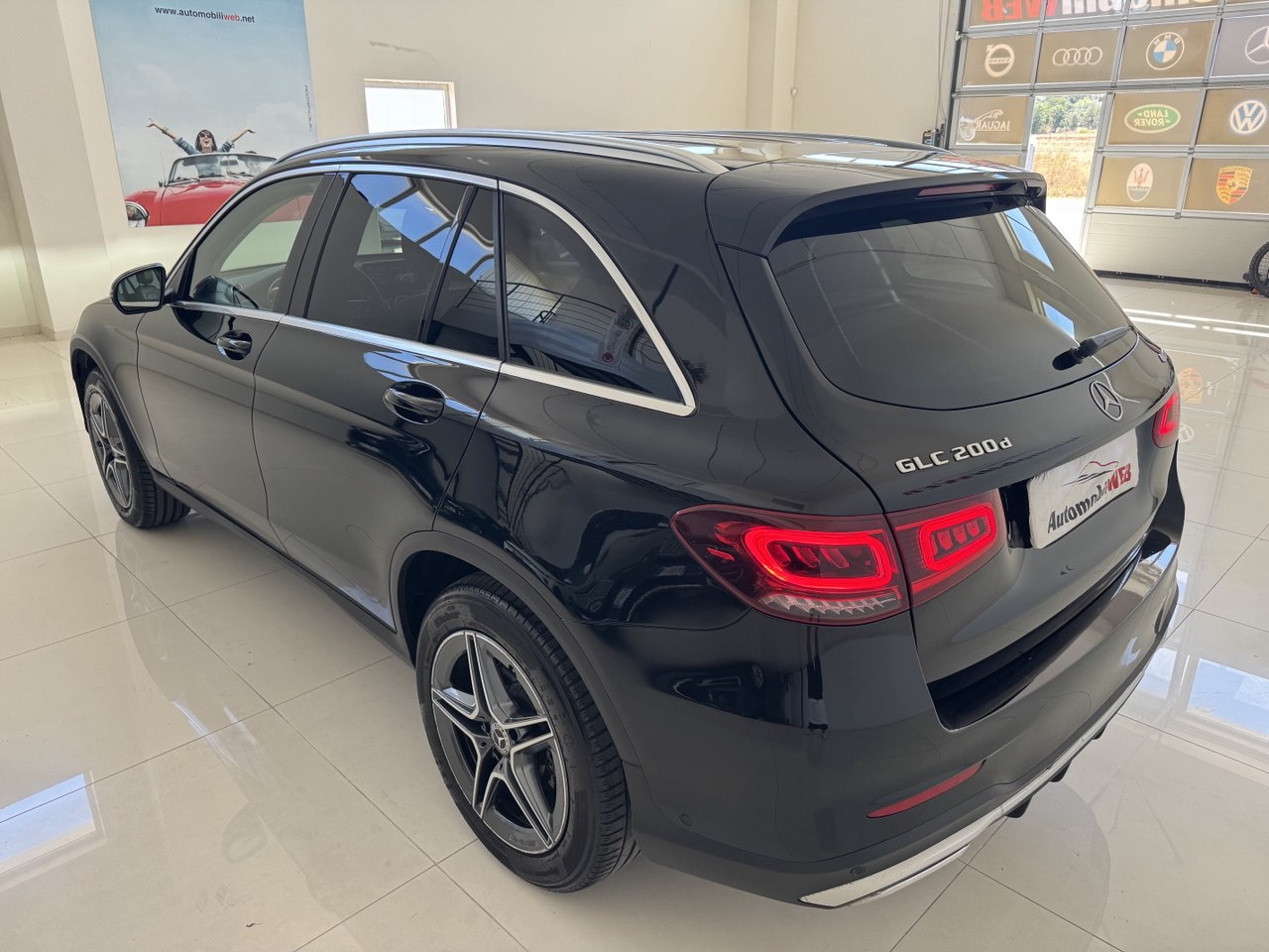 MERCEDES-BENZ GLC 200 PREMIUM 4MATIC