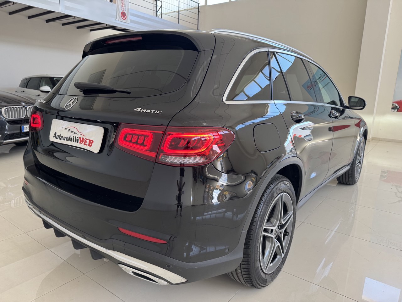 MERCEDES-BENZ GLC 200 PREMIUM 4MATIC