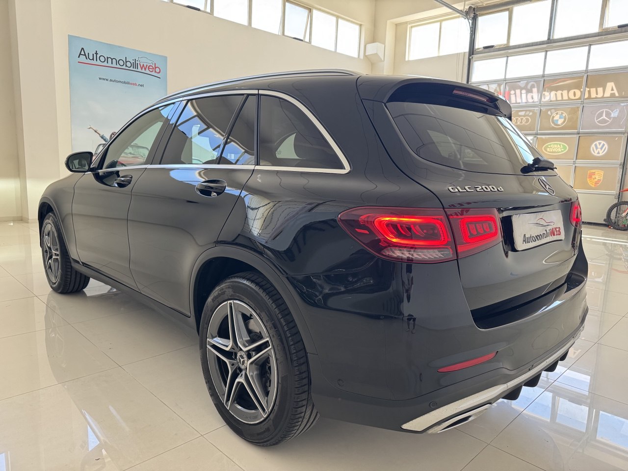 MERCEDES-BENZ GLC 200 PREMIUM 4MATIC