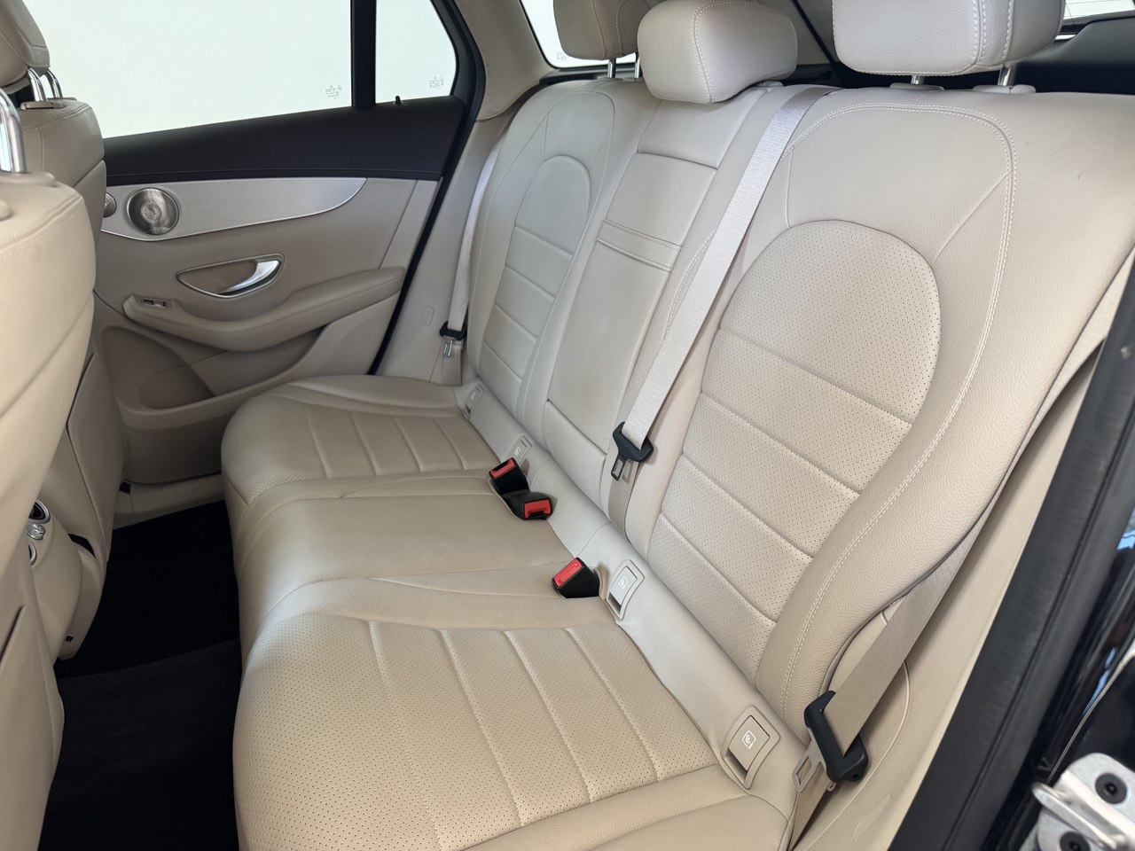 MERCEDES-BENZ GLC 200 PREMIUM 4MATIC