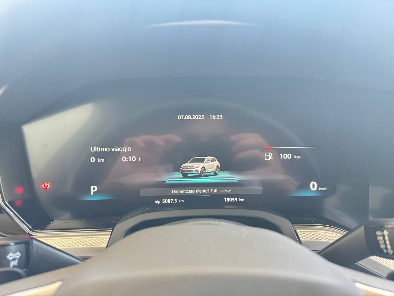 VOLKSWAGEN TOUAREG 3.0 231