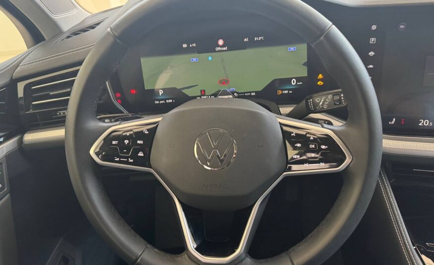VOLKSWAGEN TOUAREG 3.0 231