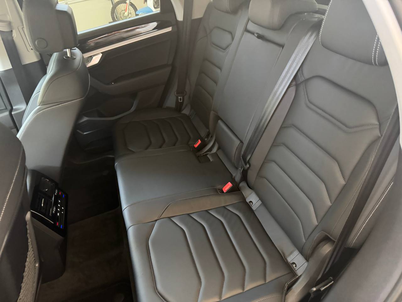 VOLKSWAGEN TOUAREG 3.0 231