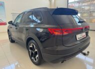 VOLKSWAGEN TOUAREG 3.0 231
