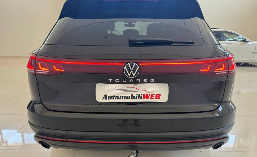 VOLKSWAGEN TOUAREG 3.0 231