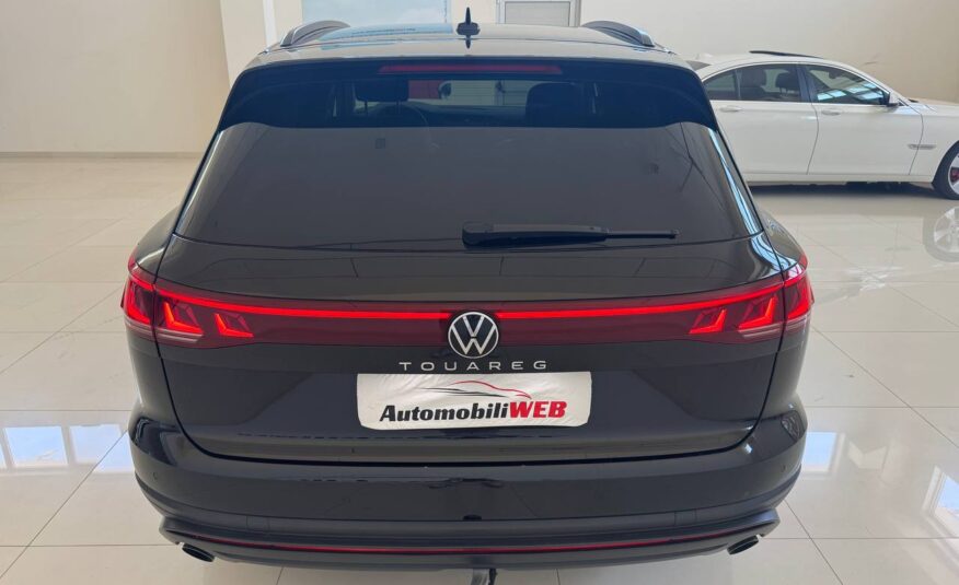 VOLKSWAGEN TOUAREG 3.0 231