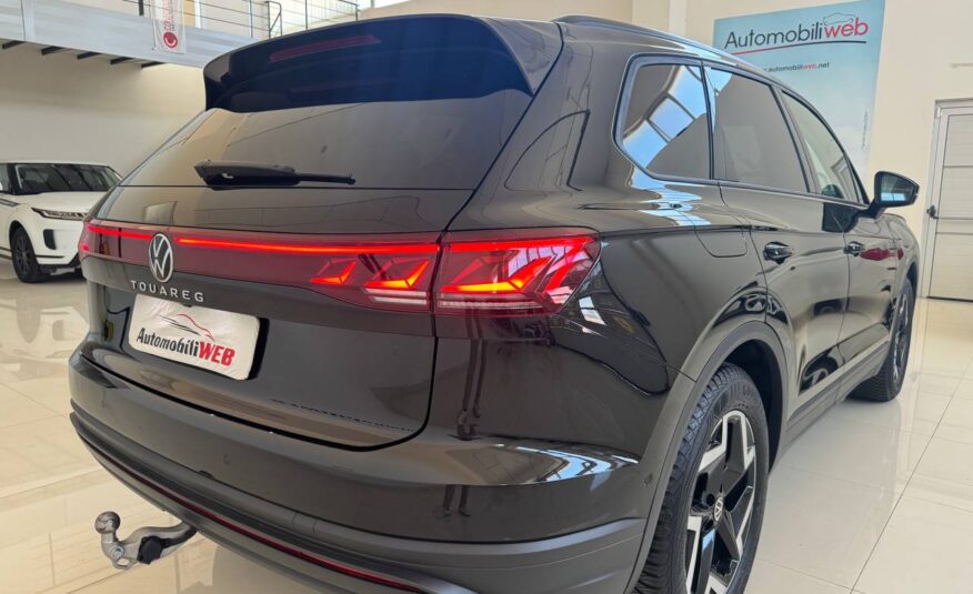 VOLKSWAGEN TOUAREG 3.0 231