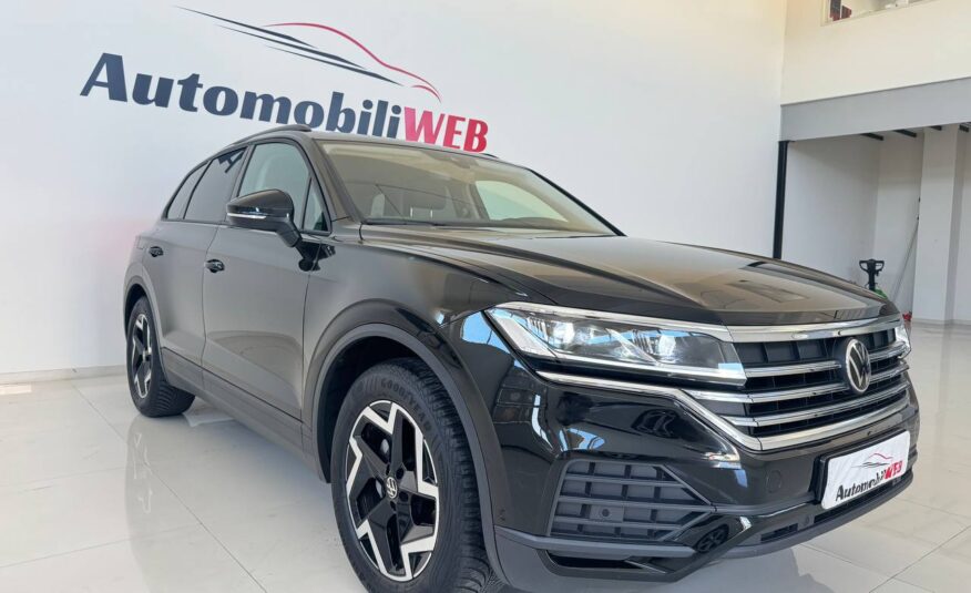 VOLKSWAGEN TOUAREG 3.0 231