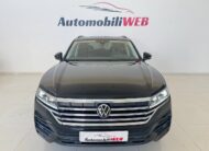 VOLKSWAGEN TOUAREG 3.0 231